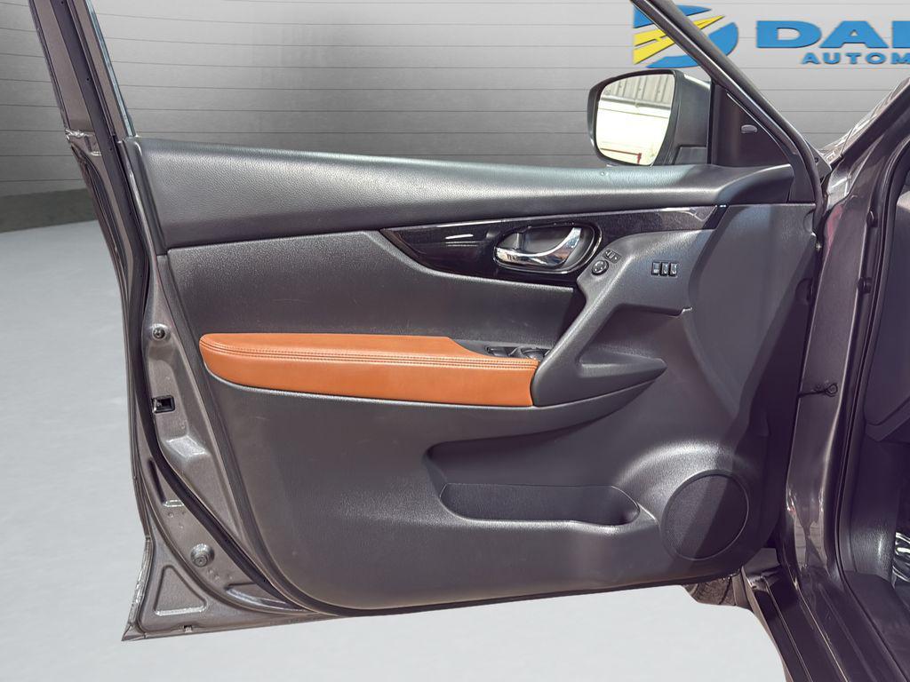 used 2019 Nissan Rogue car, priced at $16,247