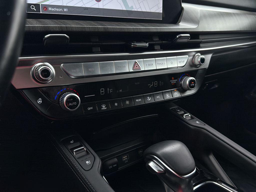 used 2025 Kia Telluride car, priced at $40,496