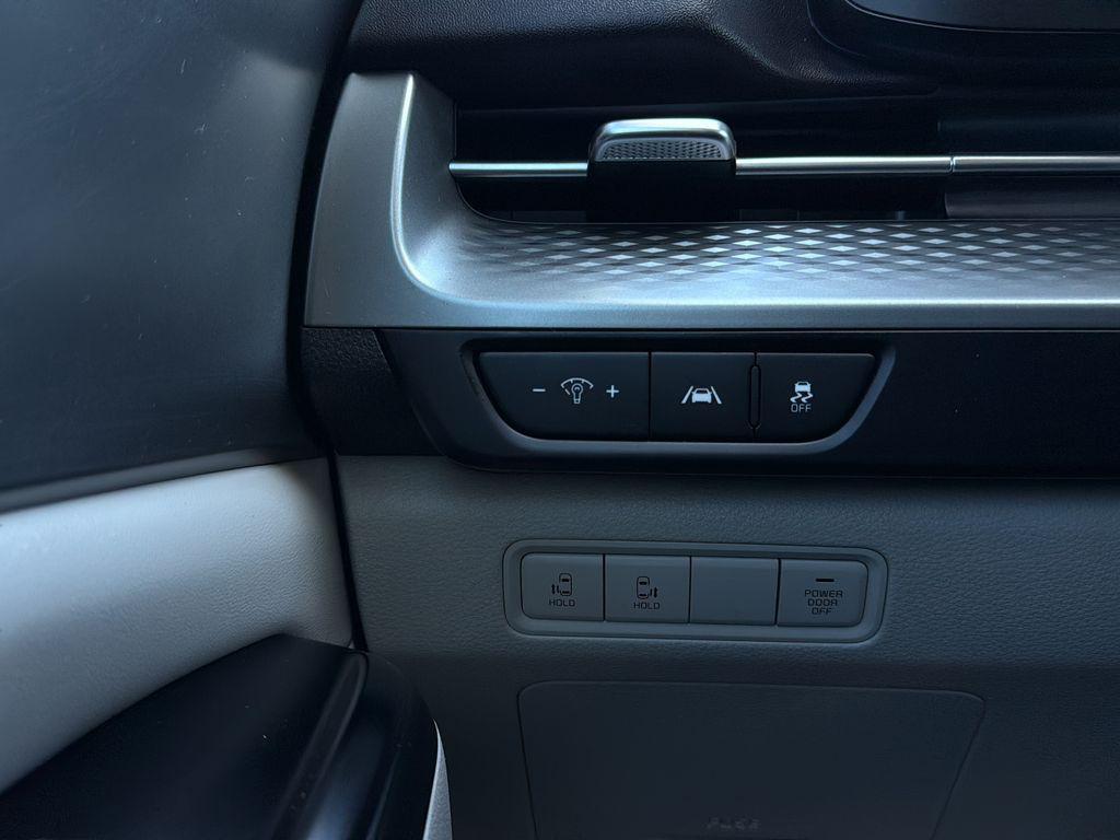 used 2022 Kia Carnival car, priced at $22,996