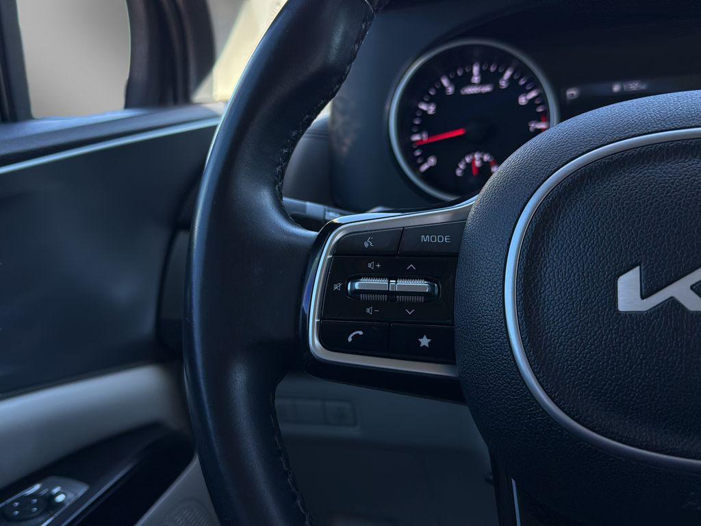 used 2022 Kia Carnival car, priced at $22,996