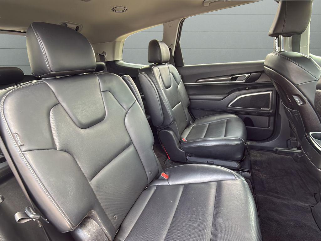 used 2025 Kia Telluride car, priced at $35,394