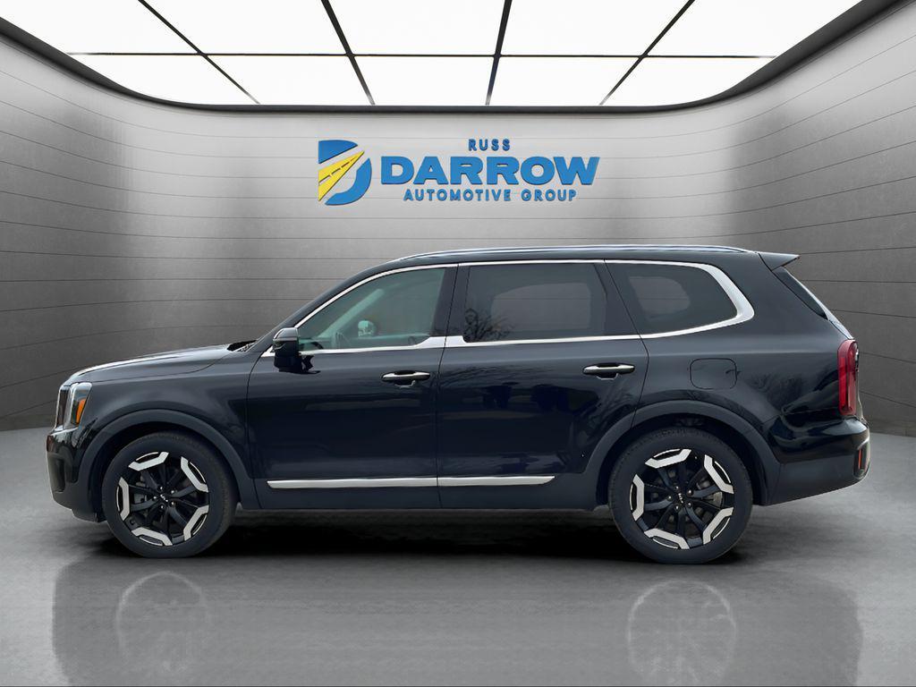 used 2025 Kia Telluride car, priced at $35,394