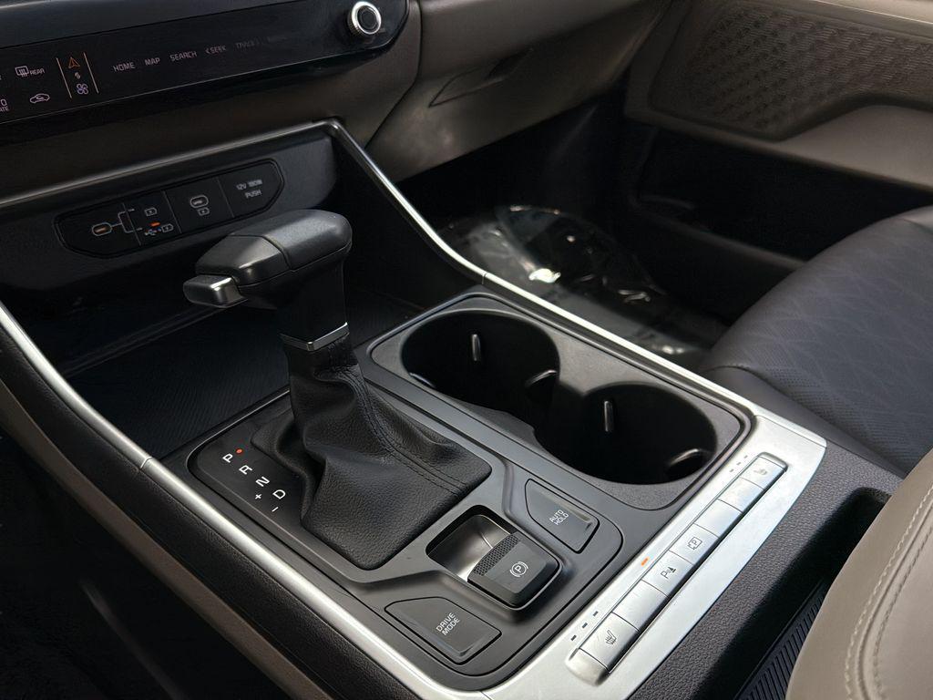 used 2025 Kia Carnival car, priced at $34,246
