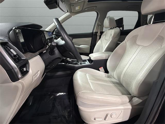 used 2023 Kia Sorento car, priced at $30,997