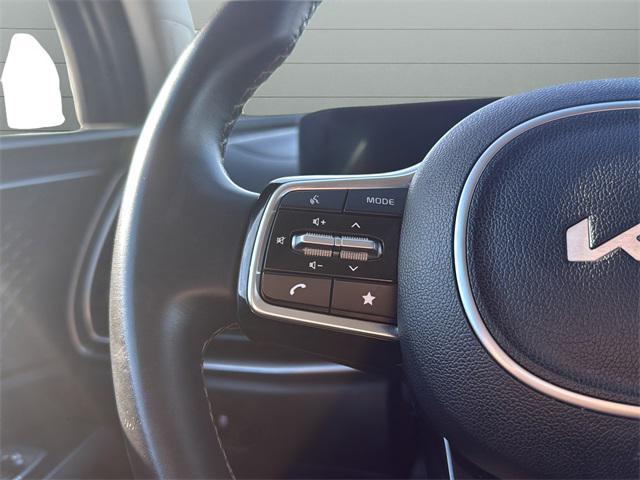 used 2024 Kia Sorento car, priced at $26,497