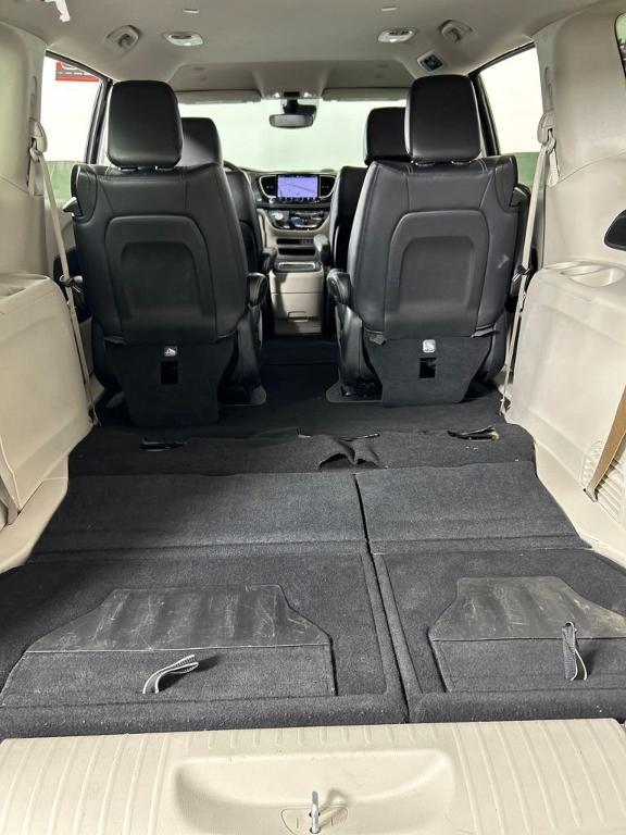 used 2024 Chrysler Pacifica Hybrid car, priced at $27,866