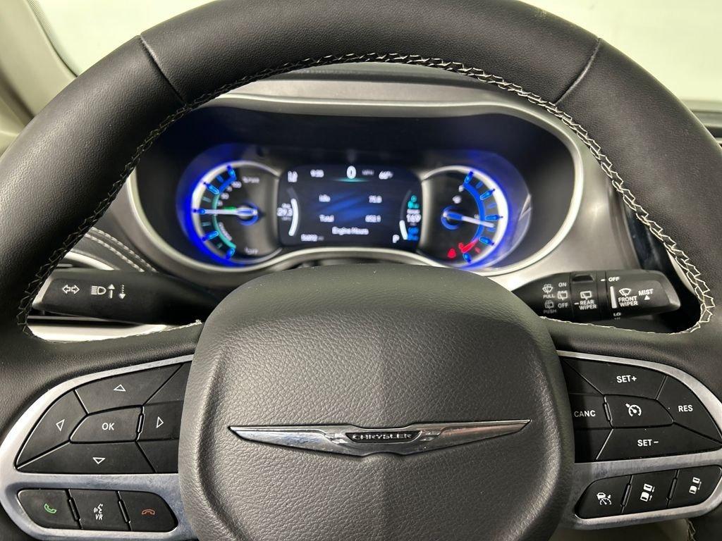 used 2024 Chrysler Pacifica Hybrid car, priced at $27,866