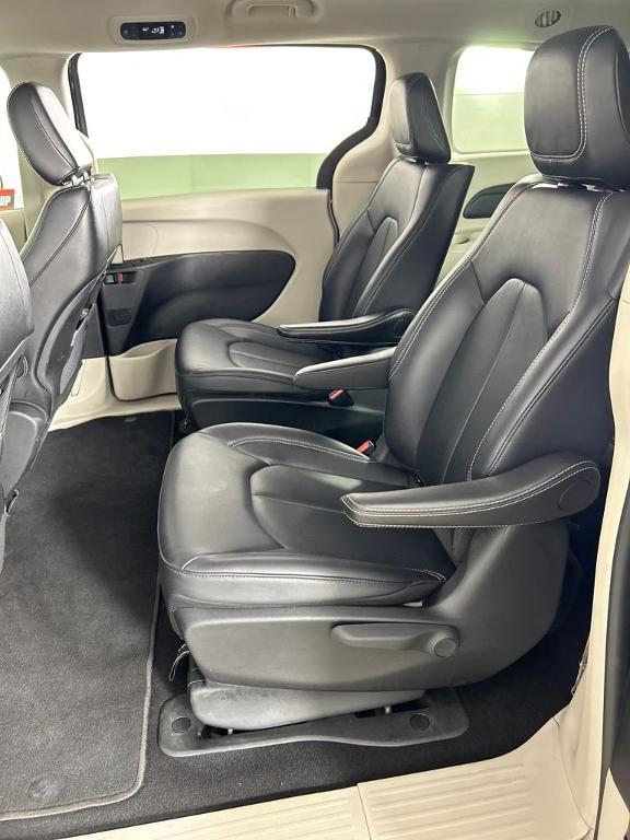 used 2024 Chrysler Pacifica Hybrid car, priced at $27,866