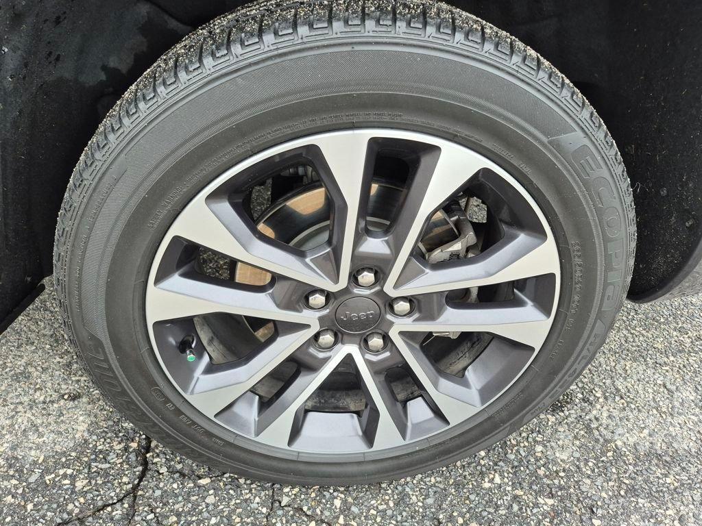 used 2024 Jeep Grand Cherokee L car, priced at $40,891