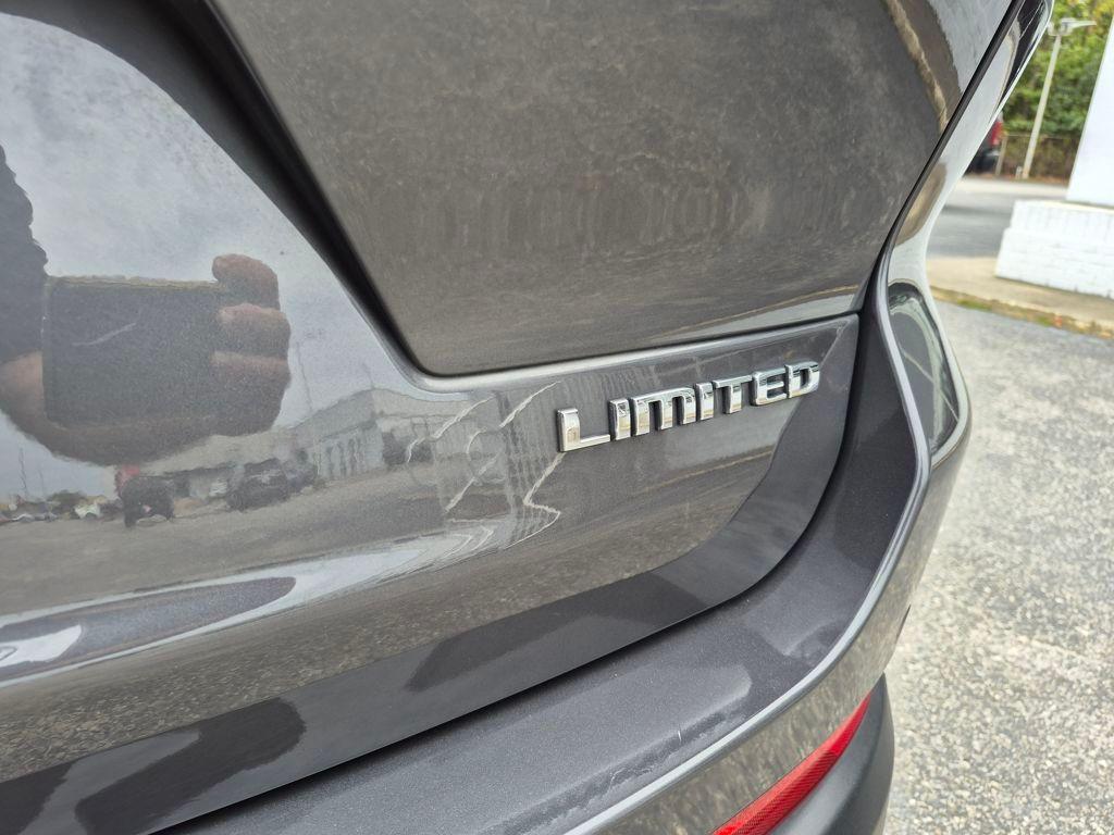 used 2022 Jeep Grand Cherokee L car, priced at $31,209