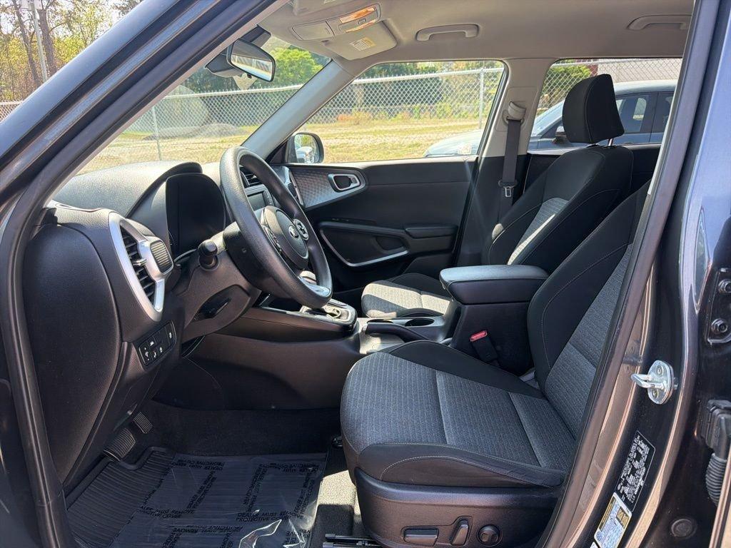 used 2021 Kia Soul car, priced at $13,596
