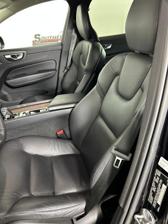 used 2024 Volvo XC60 car, priced at $33,400