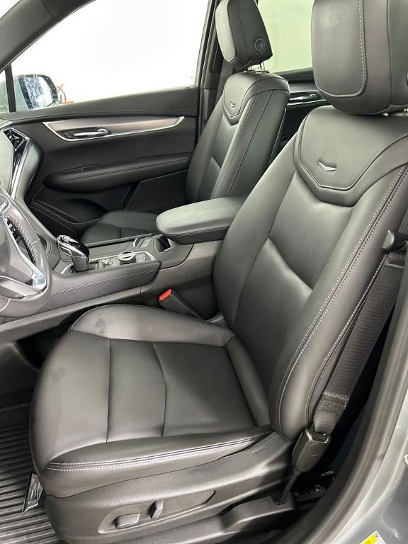 used 2024 Cadillac XT6 car, priced at $36,975