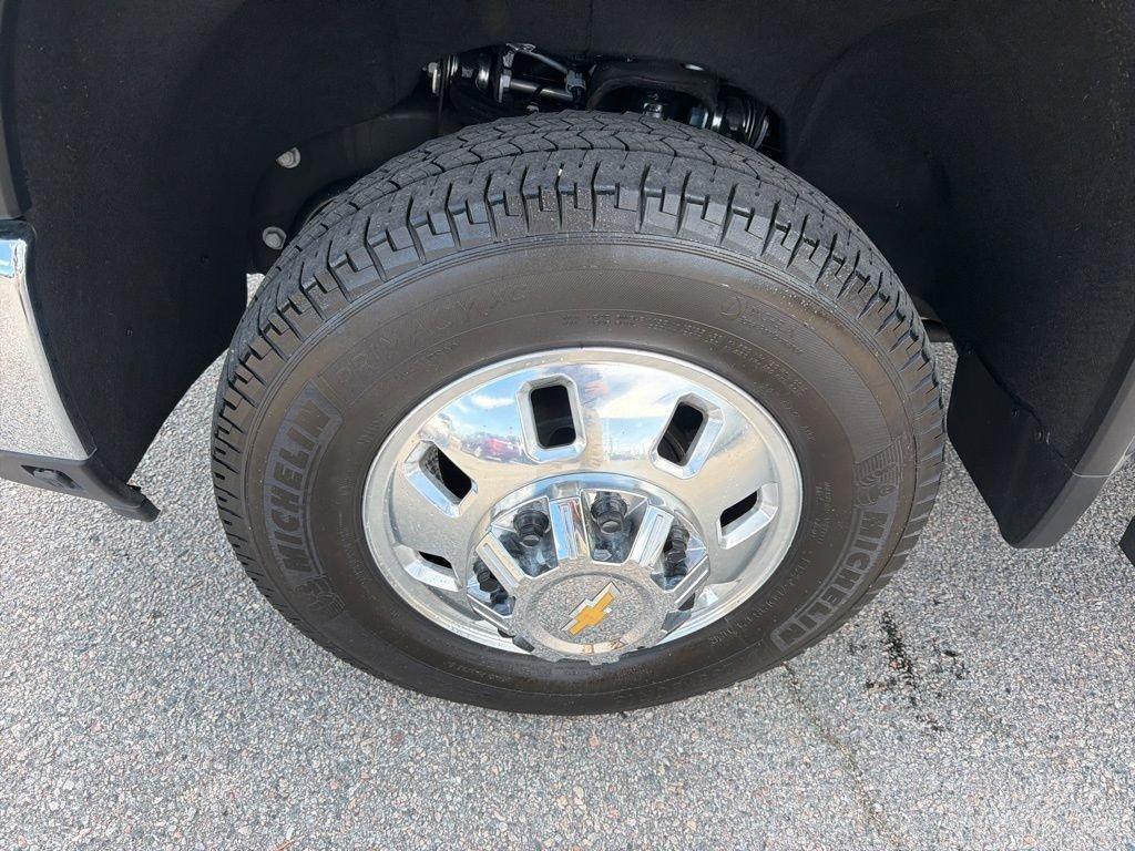 used 2024 Chevrolet Silverado 3500 car, priced at $62,995