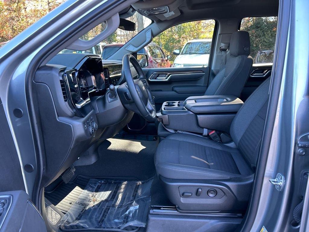 used 2025 Chevrolet Silverado 1500 car, priced at $38,495