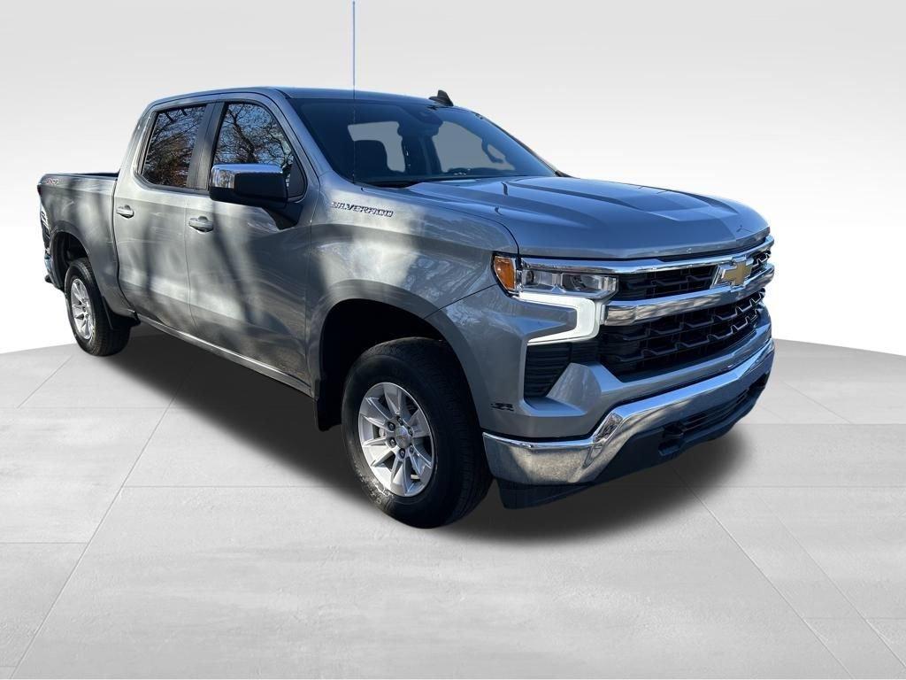 used 2025 Chevrolet Silverado 1500 car, priced at $38,495