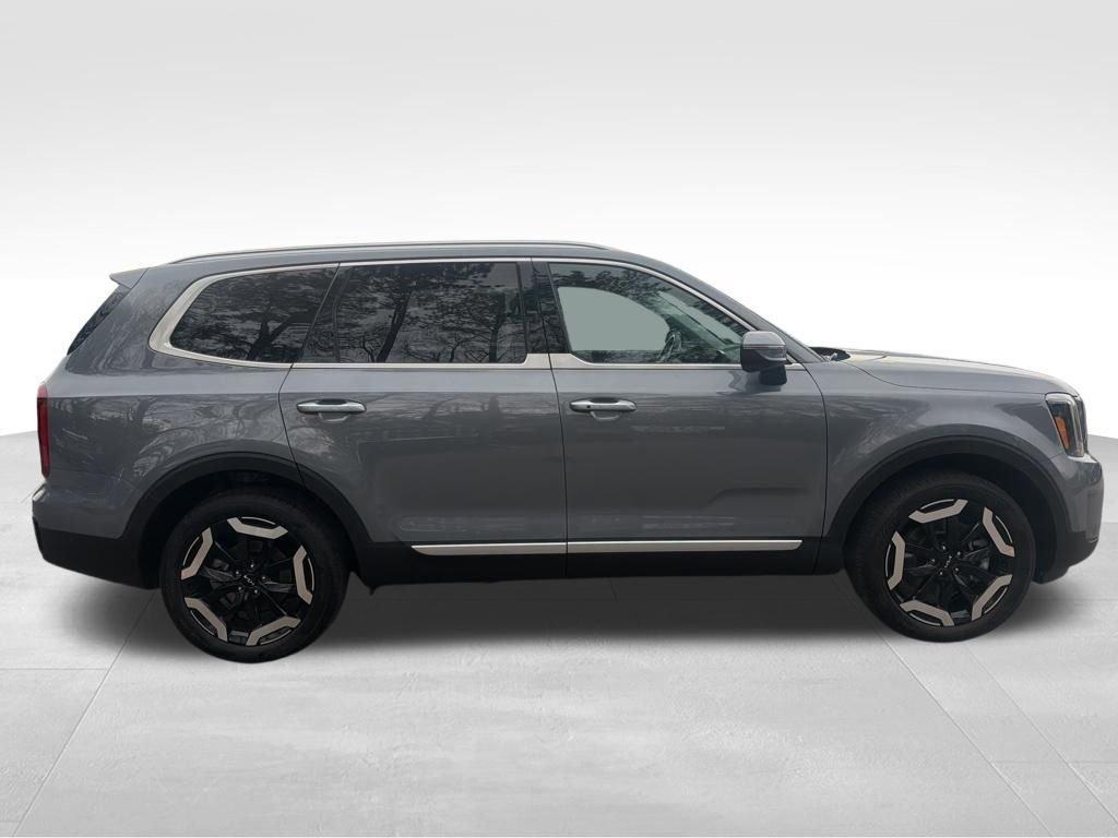 used 2025 Kia Telluride car