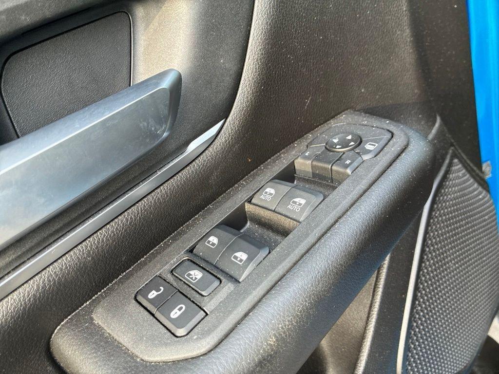 used 2025 Ram 1500 car, priced at $38,099