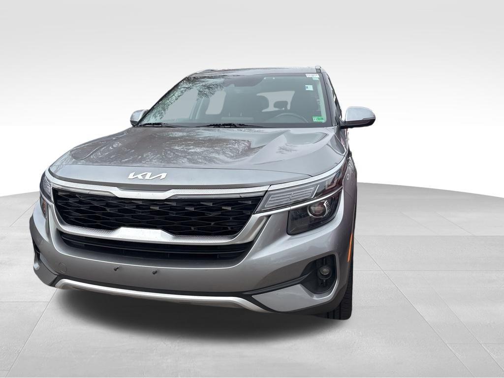used 2023 Kia Seltos car, priced at $14,917