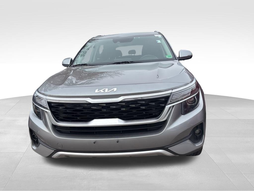 used 2023 Kia Seltos car, priced at $14,917