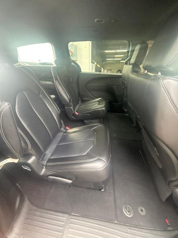 used 2025 Chrysler Pacifica car, priced at $26,994