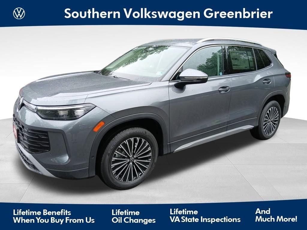 used 2025 Volkswagen Tiguan car, priced at $28,088