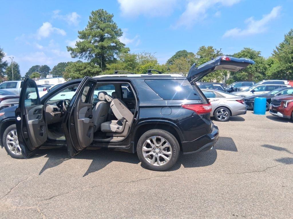 used 2018 Chevrolet Traverse car, priced at $20,689