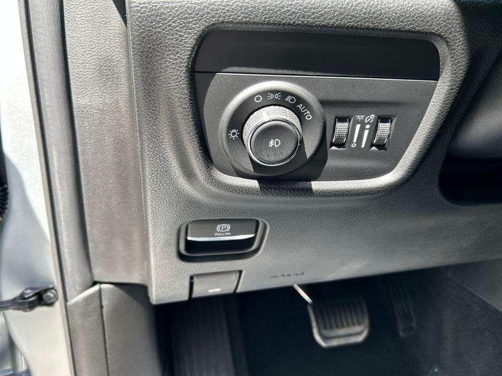 used 2025 Jeep Grand Cherokee L car, priced at $53,900