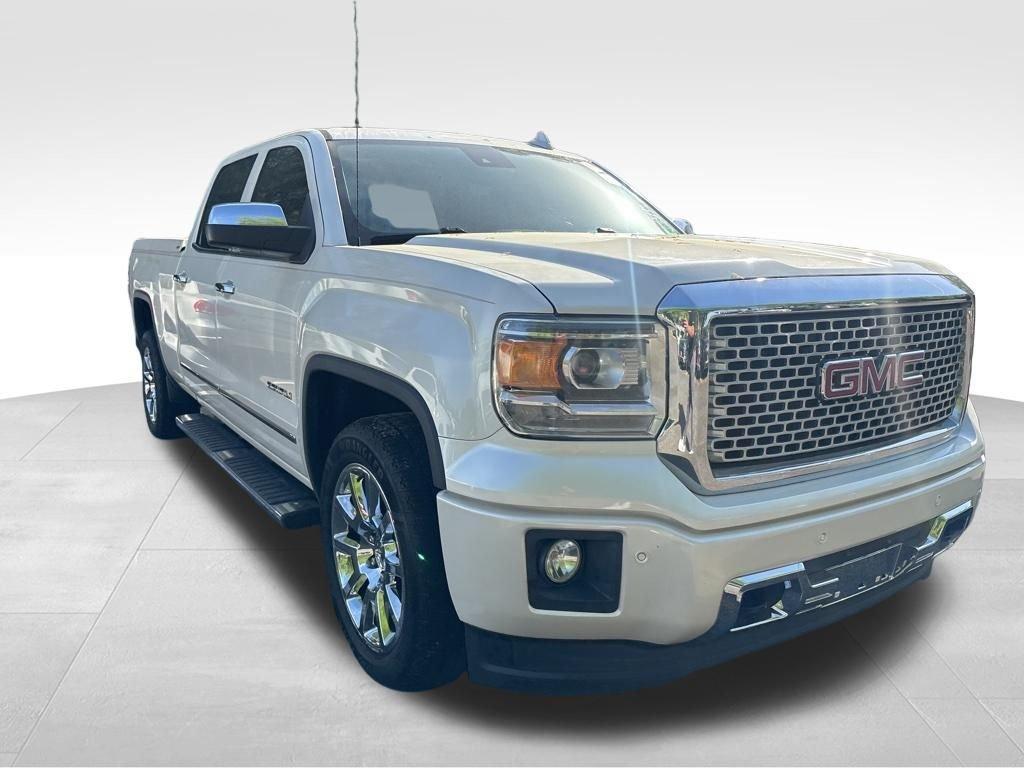 used 2015 GMC Sierra 1500 car, priced at $21,995