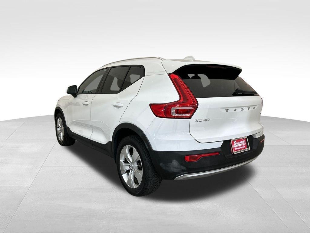 used 2019 Volvo XC40 car, priced at $17,769