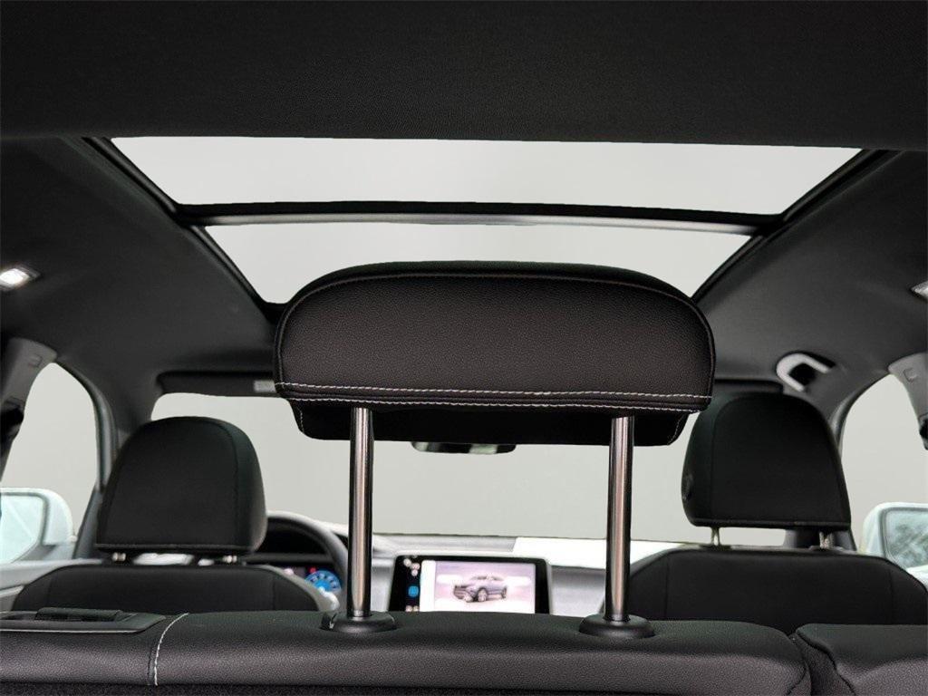 new 2025 Volkswagen Atlas Cross Sport car, priced at $43,846