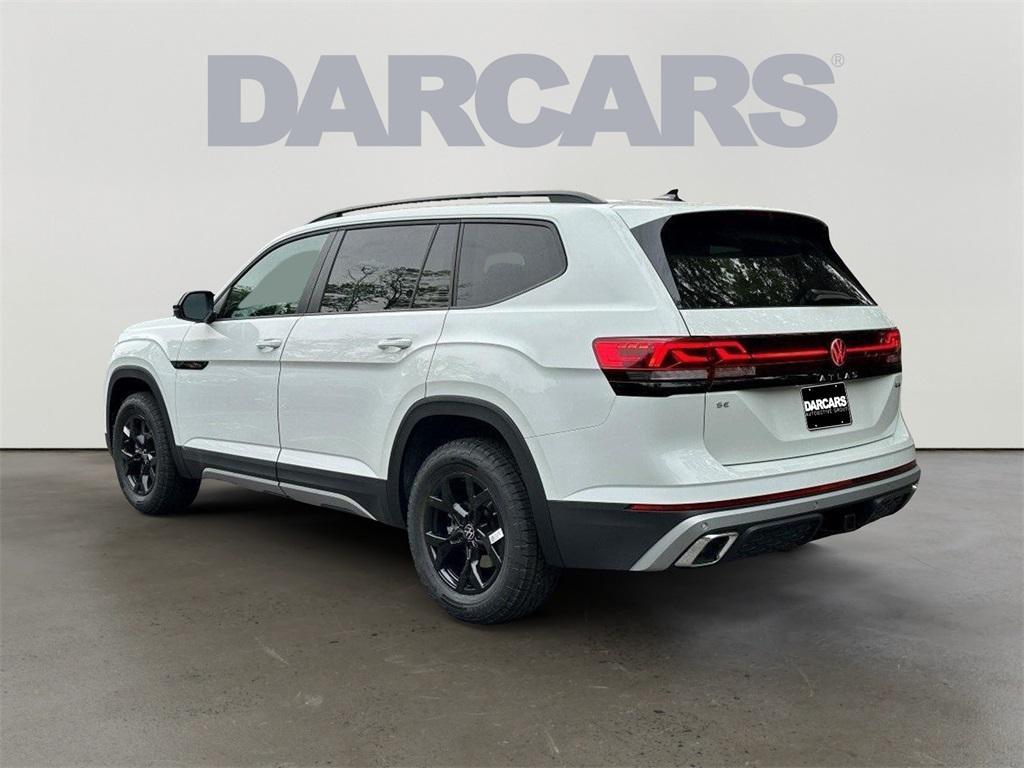 new 2025 Volkswagen Atlas car, priced at $39,674