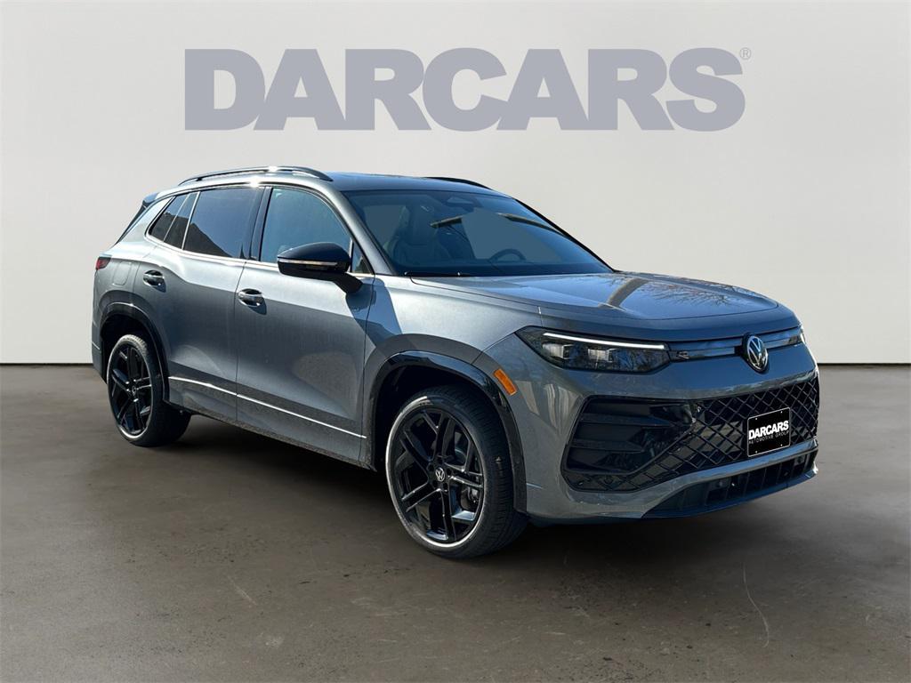 new 2025 Volkswagen Tiguan car, priced at $35,930