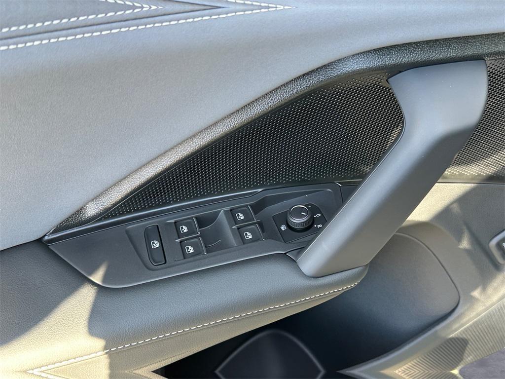 new 2026 Volkswagen Tiguan car, priced at $40,792