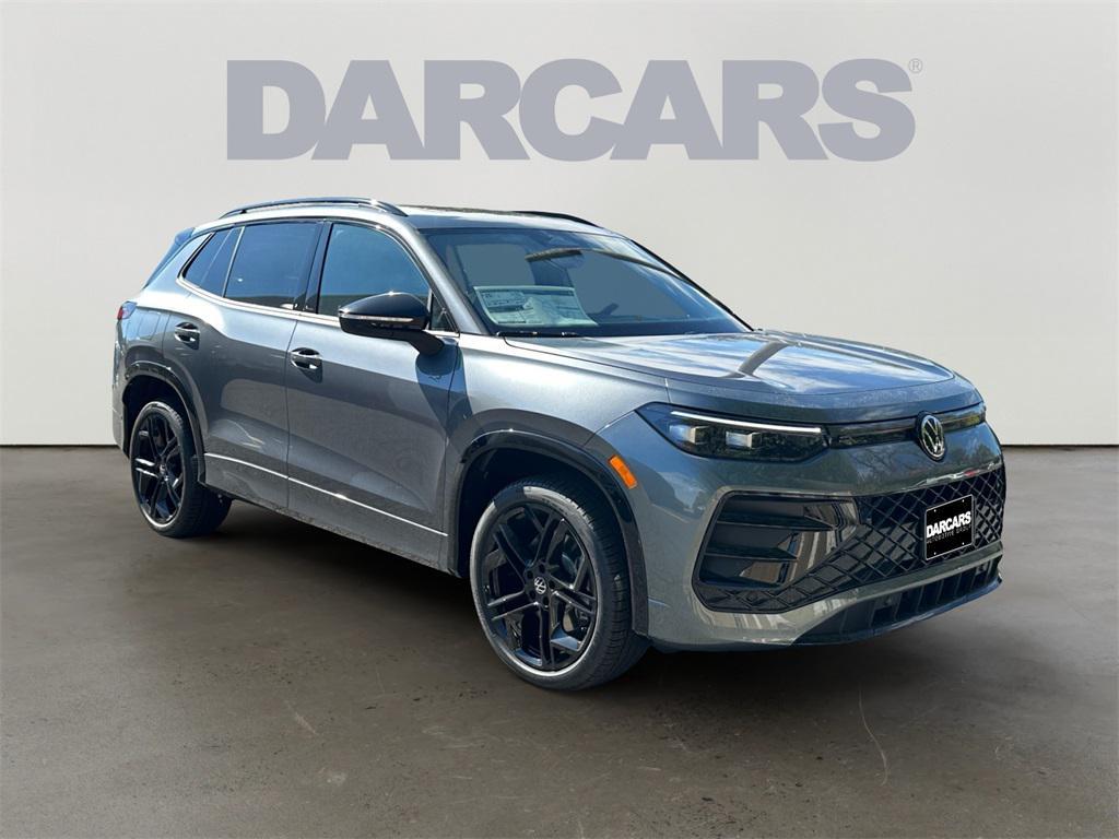 new 2025 Volkswagen Tiguan car, priced at $35,930