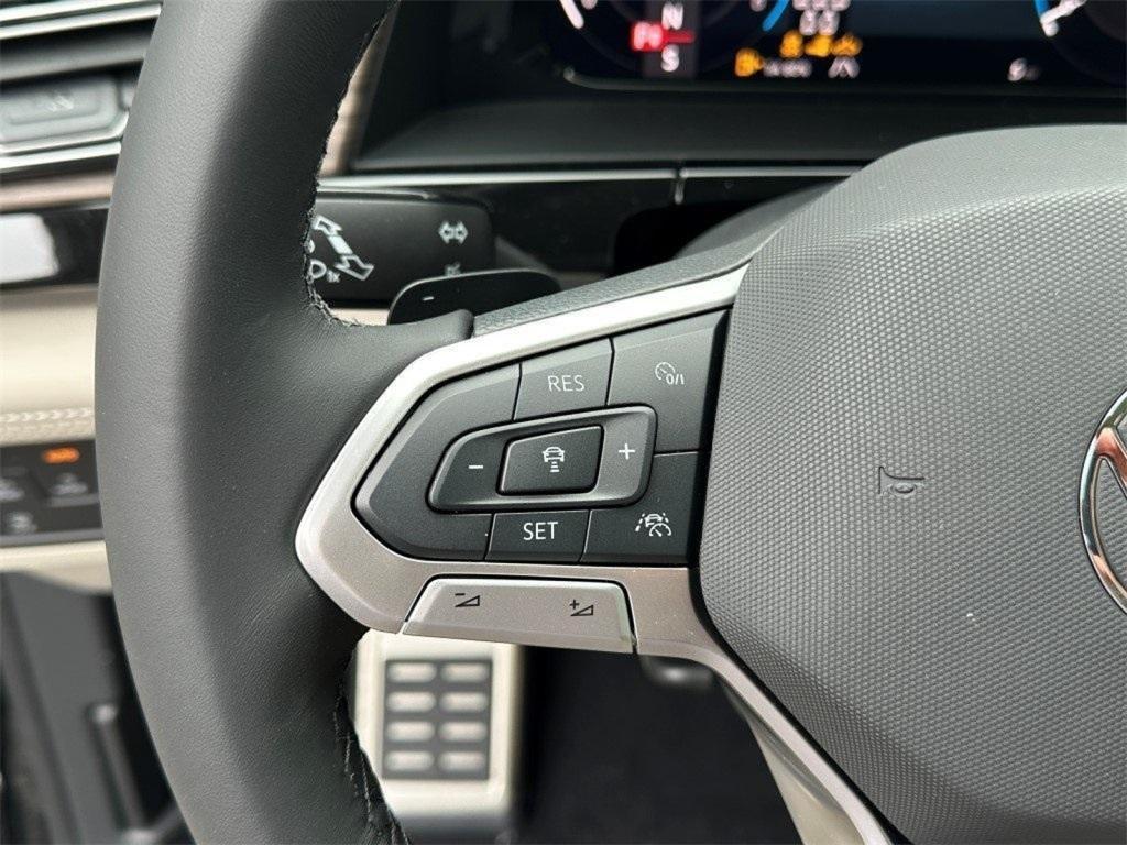 new 2025 Volkswagen Atlas car