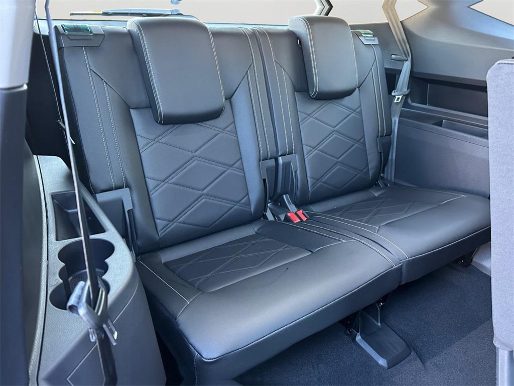 new 2026 Volkswagen Atlas car, priced at $38,631