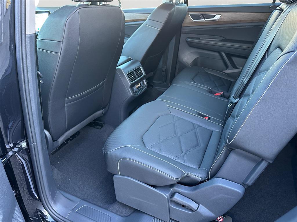 new 2026 Volkswagen Atlas car, priced at $38,631