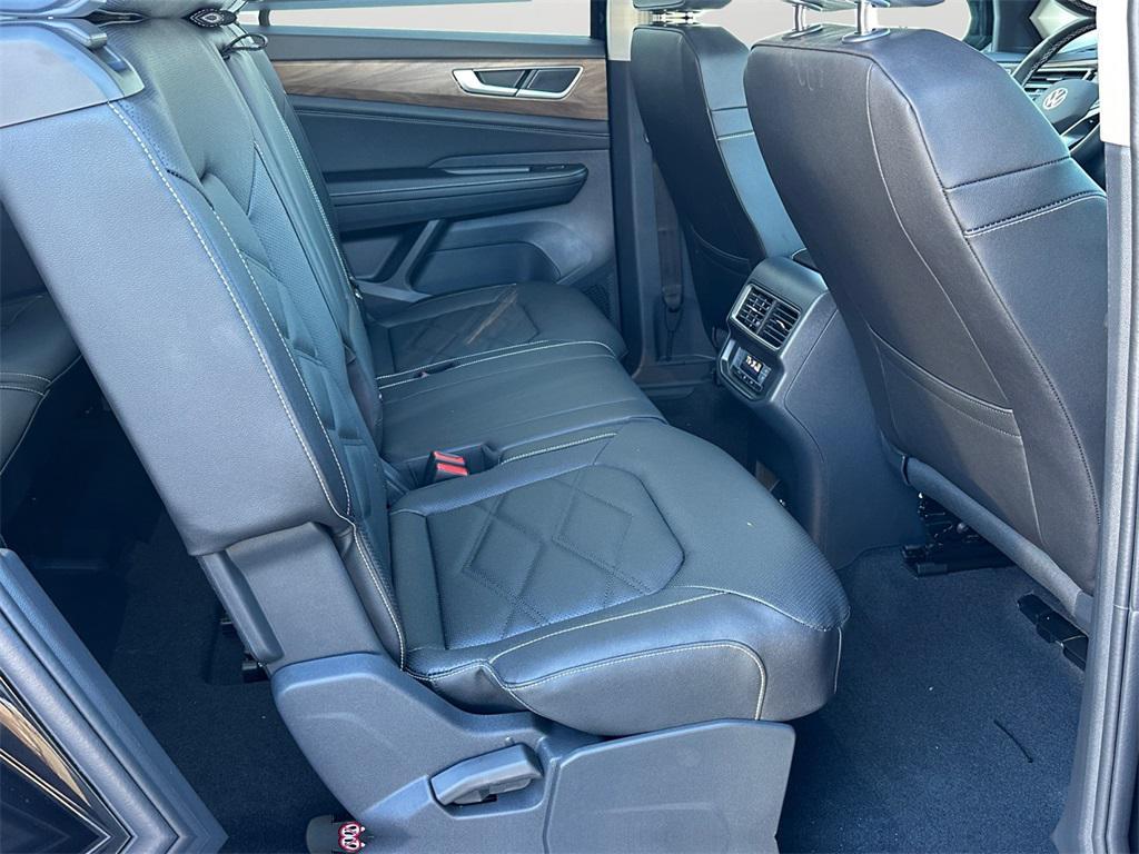 new 2026 Volkswagen Atlas car, priced at $38,631