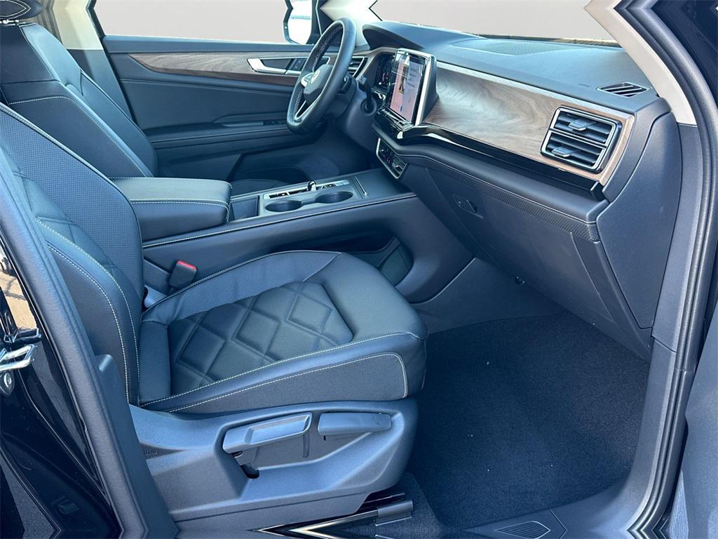 new 2026 Volkswagen Atlas car, priced at $38,631