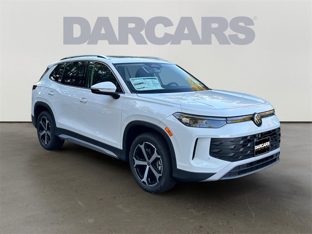 new 2025 Volkswagen Tiguan car, priced at $33,144
