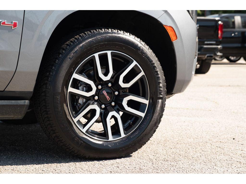 used 2022 GMC Yukon XL car, priced at $43,499