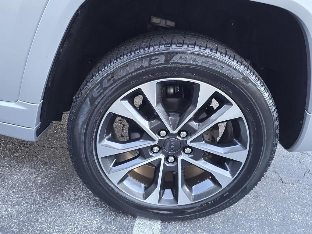 used 2023 Jeep Grand Cherokee car, priced at $32,949