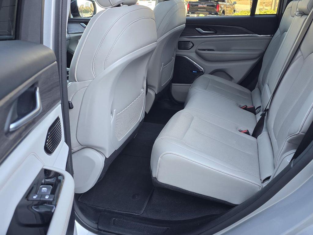 used 2023 Jeep Grand Cherokee car, priced at $32,949