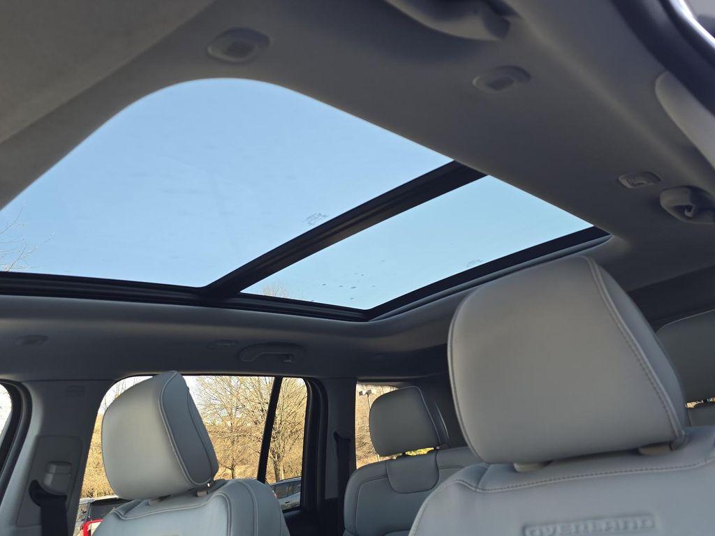 used 2023 Jeep Grand Cherokee car, priced at $32,949