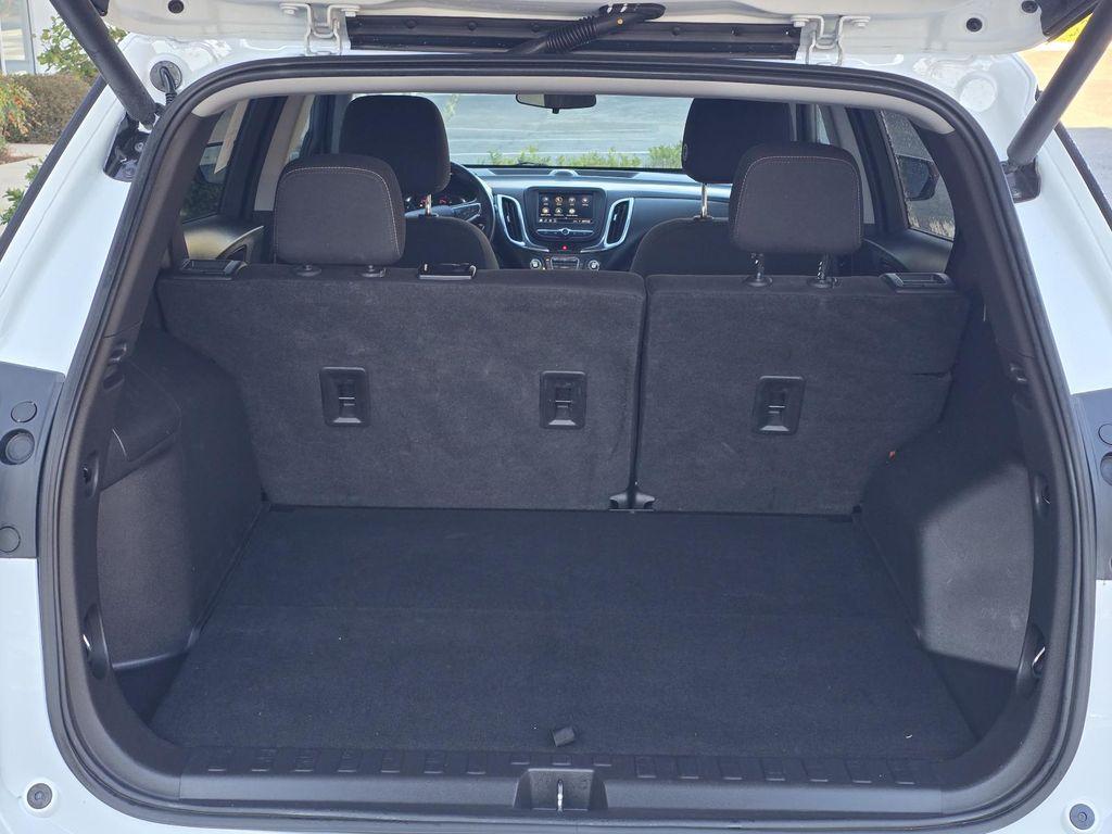 used 2021 Chevrolet Equinox car, priced at $18,672