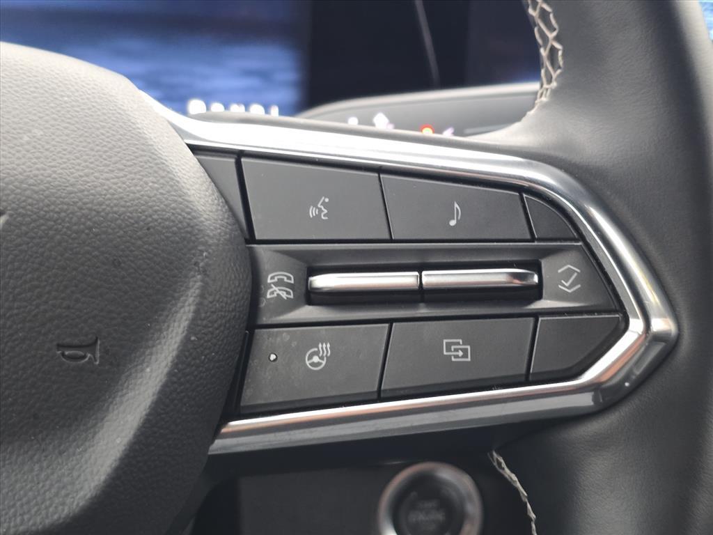 used 2025 Chevrolet Traverse car, priced at $34,650