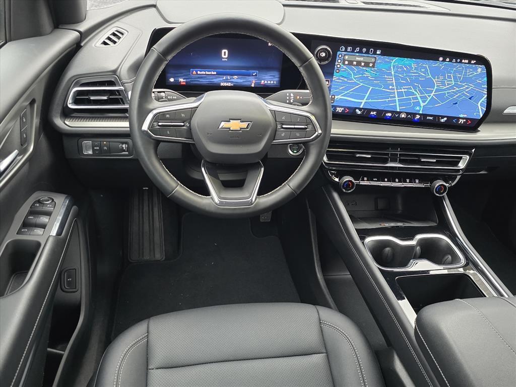 used 2025 Chevrolet Traverse car, priced at $34,650