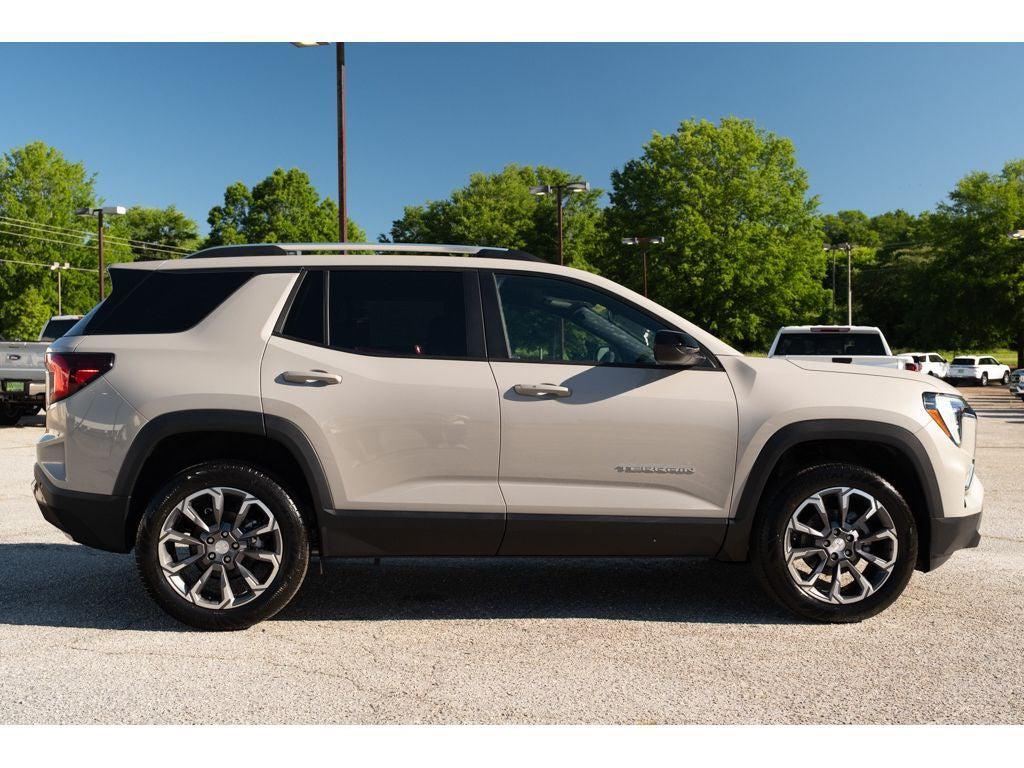 new 2026 GMC Terrain car, priced at $34,089