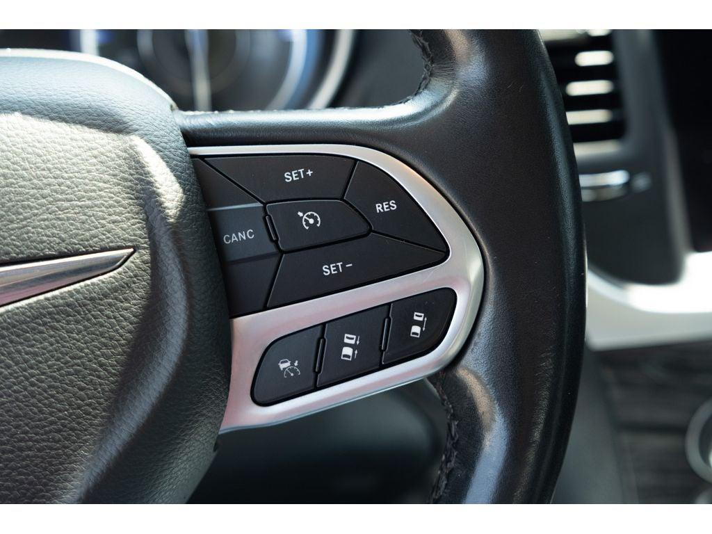 used 2022 Chrysler 300 car, priced at $28,999